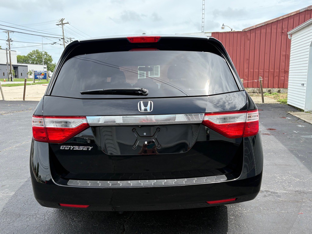 2011 Honda Odyssey Image 3