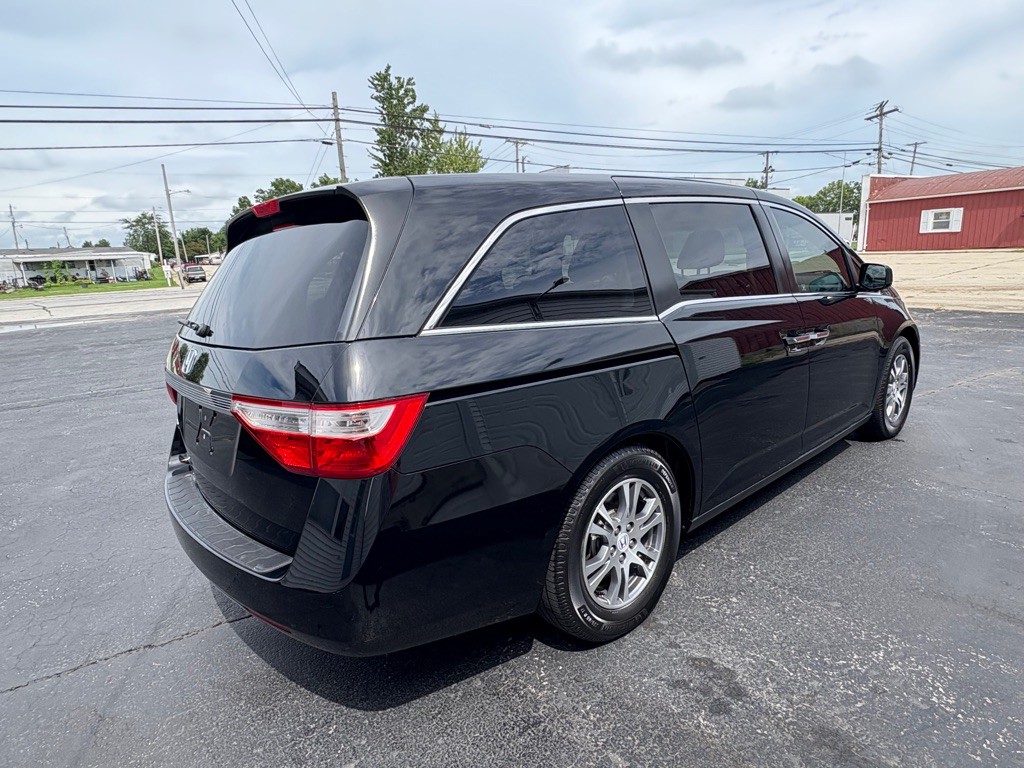 2011 Honda Odyssey Image 5