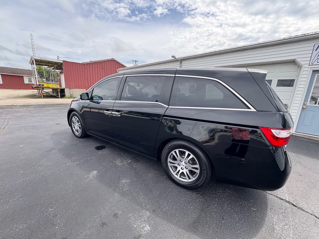 2011 Honda Odyssey Image 9
