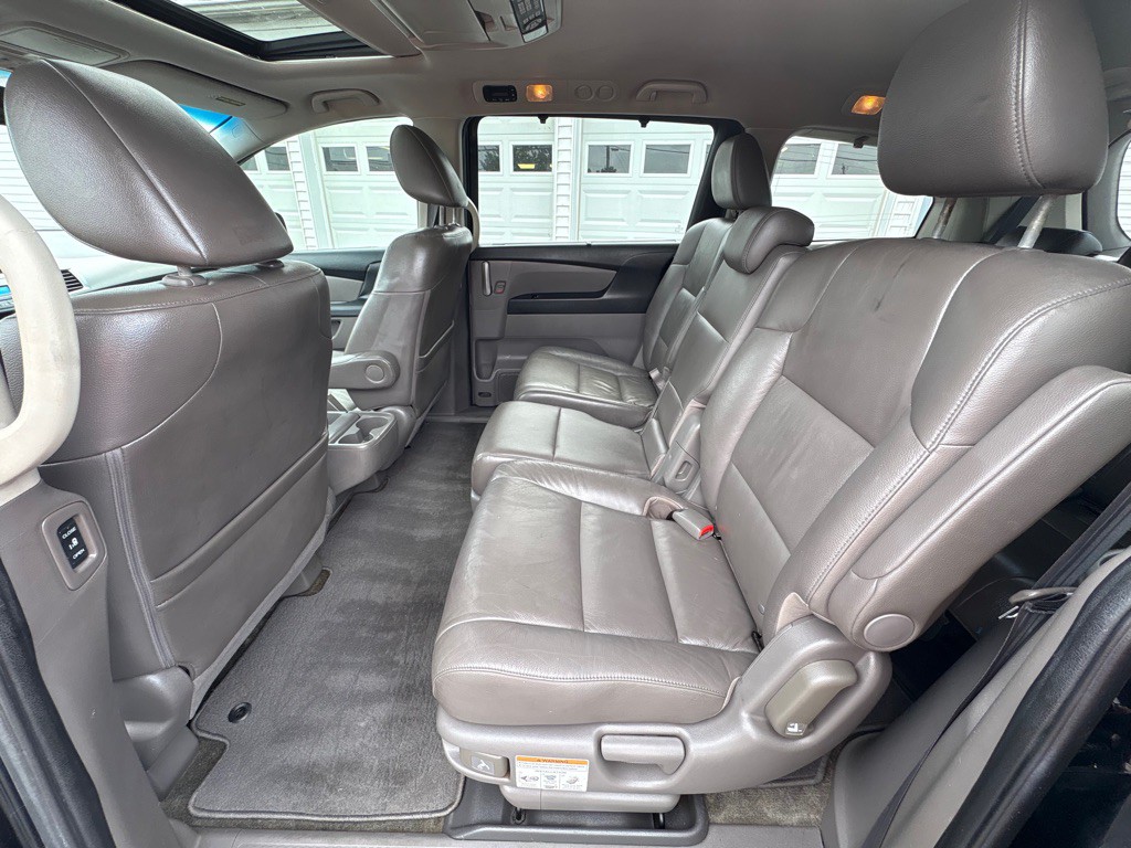 2011 Honda Odyssey Image 13