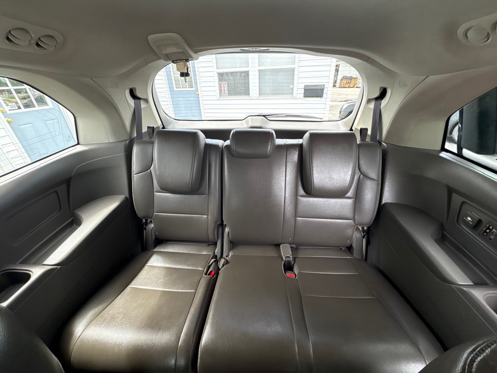 2011 Honda Odyssey Image 14
