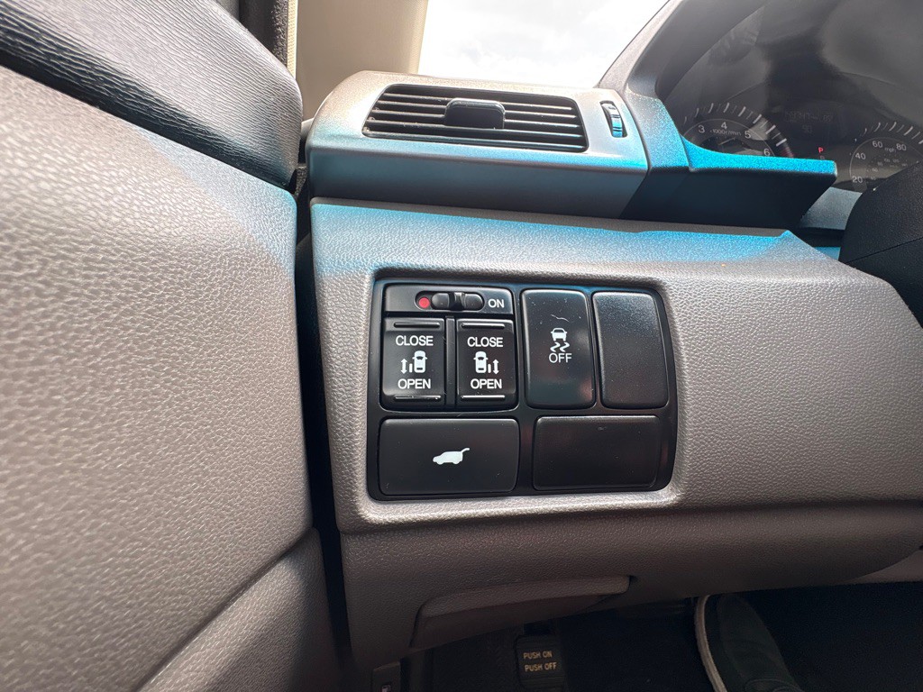 2011 Honda Odyssey Image 23