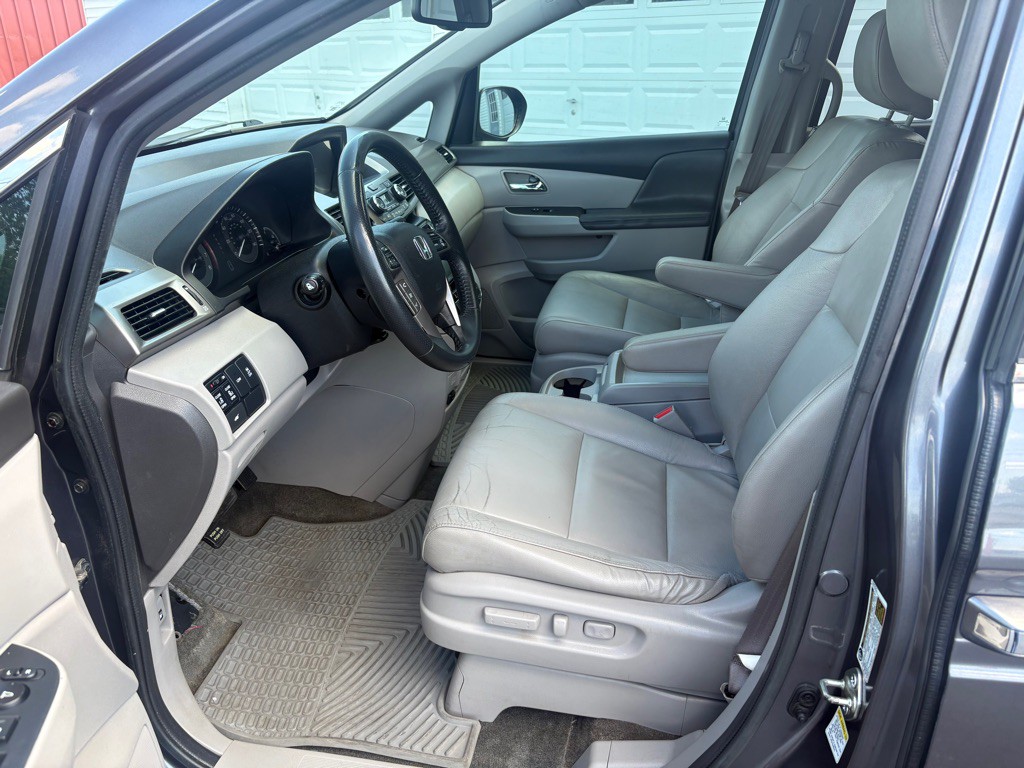 2016 Honda Odyssey Image 11