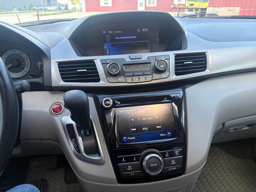 2016 Honda Odyssey Image 15