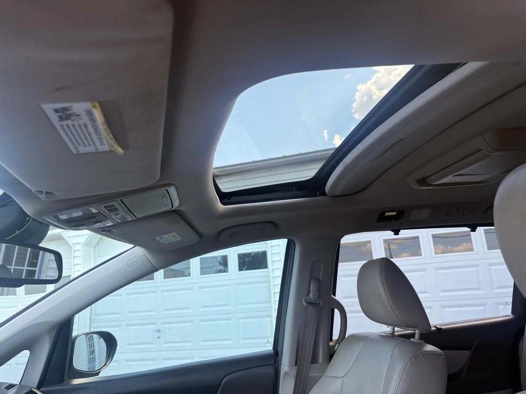 2016 Honda Odyssey Image 17