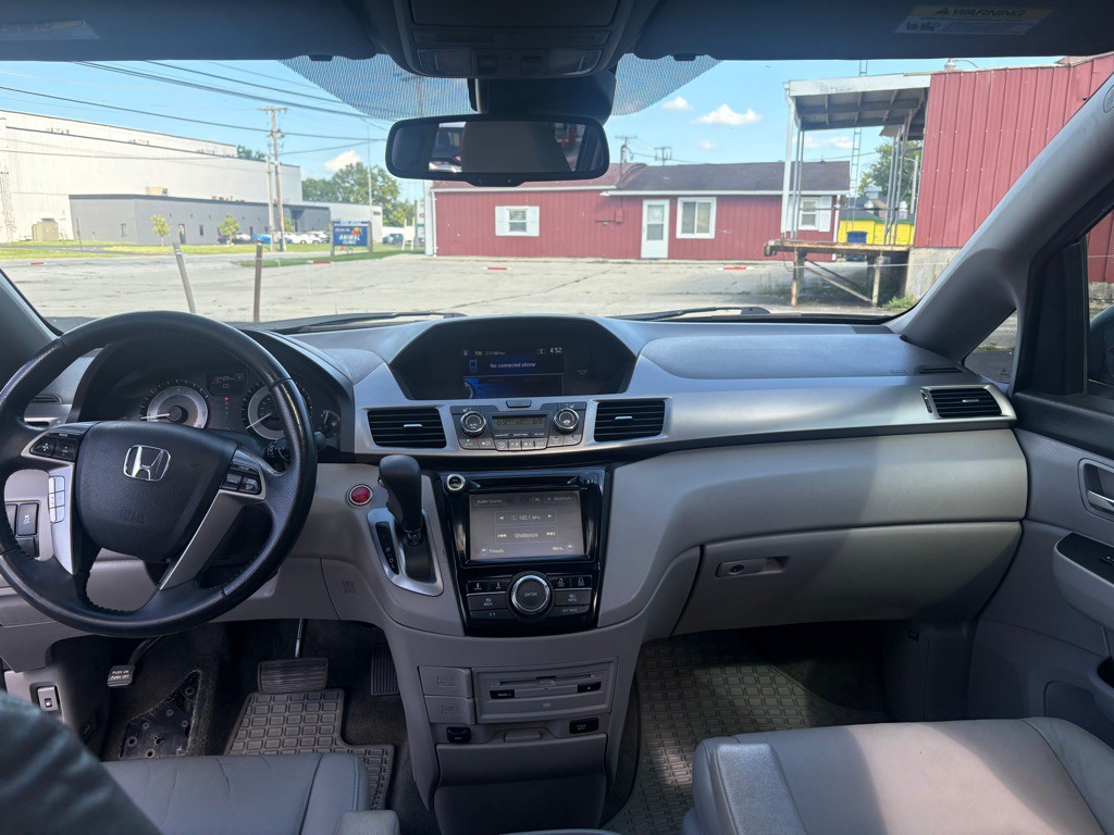 2016 Honda Odyssey Image 20
