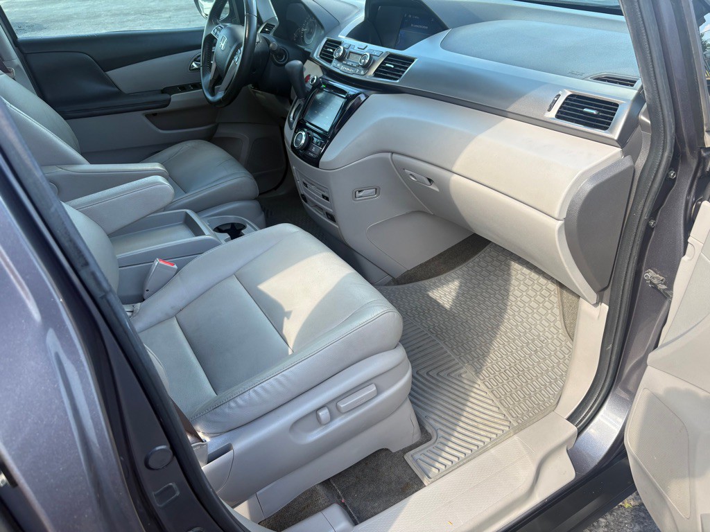 2016 Honda Odyssey Image 24