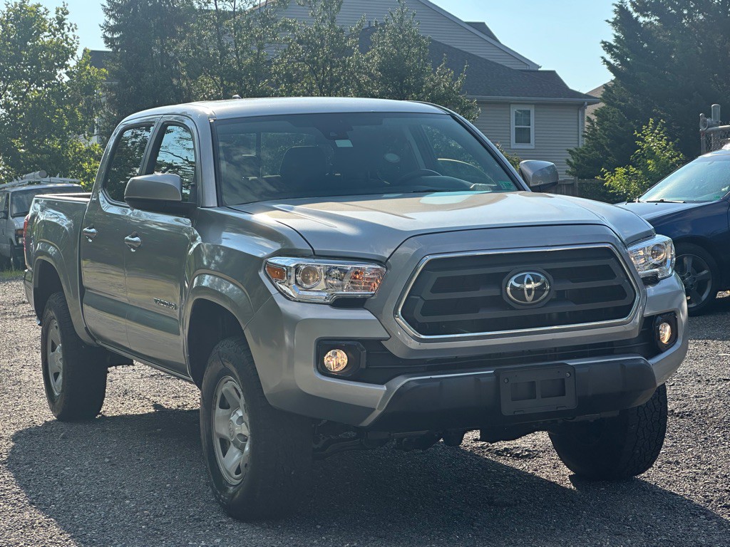 2021 Toyota Tacoma Image 1