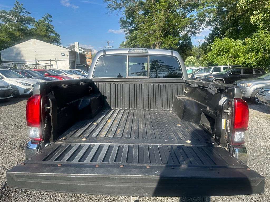 2021 Toyota Tacoma Image 22