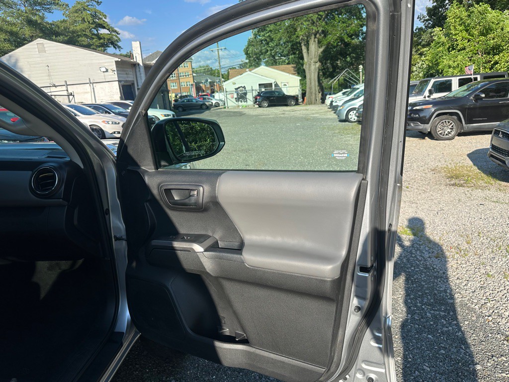 2021 Toyota Tacoma Image 42