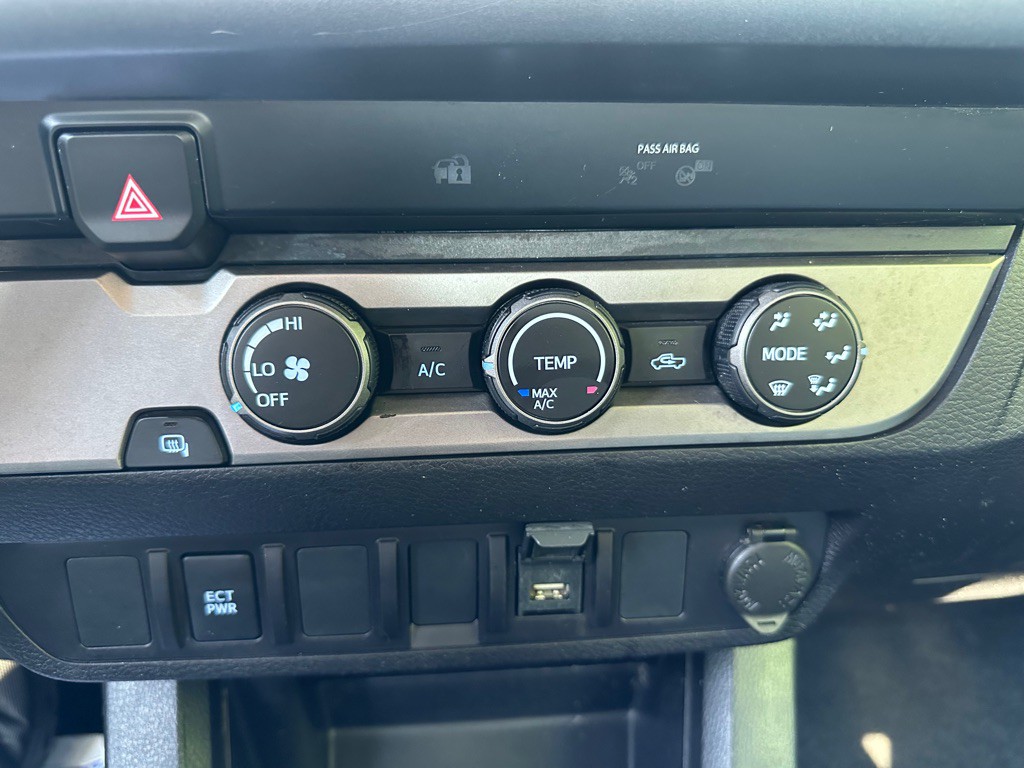 2021 Toyota Tacoma Image 46