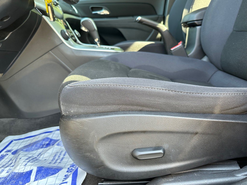 2014 Chevrolet Cruze Image 16