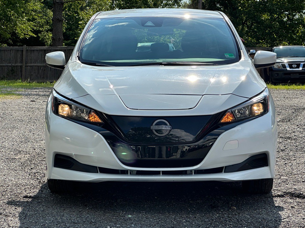 2024 Nissan Leaf Image 2