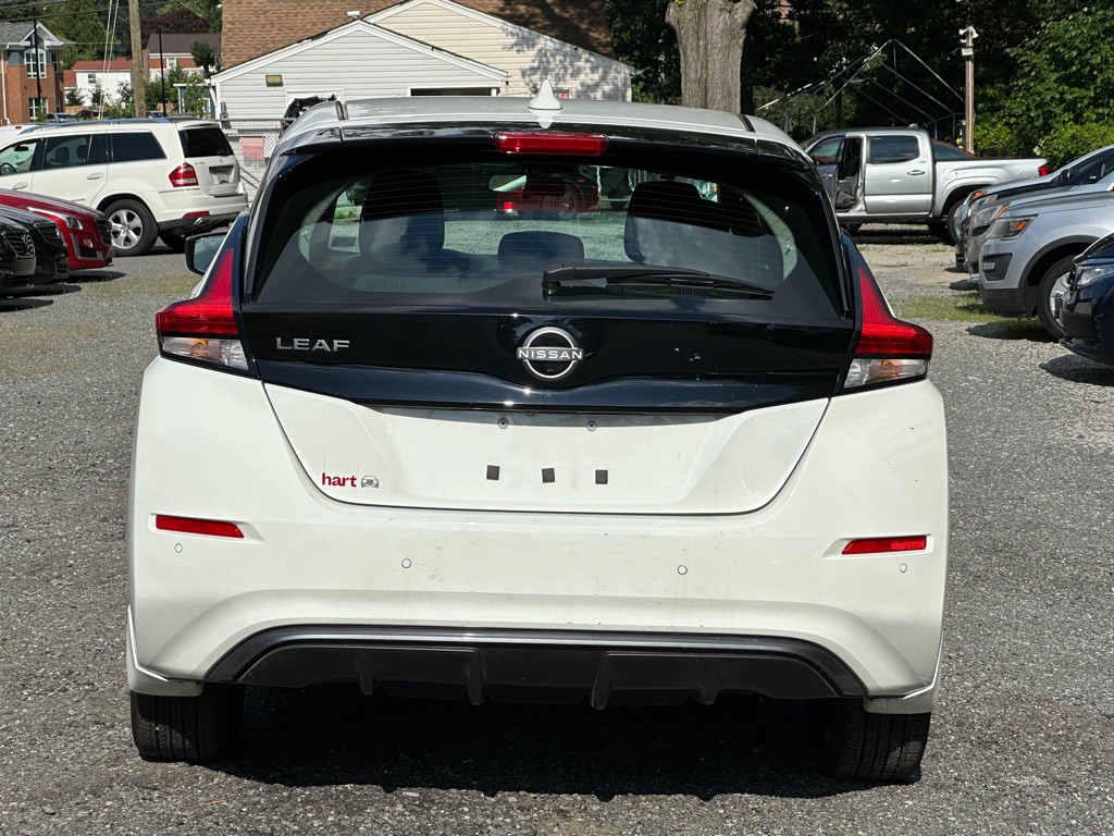 2024 Nissan Leaf Image 6