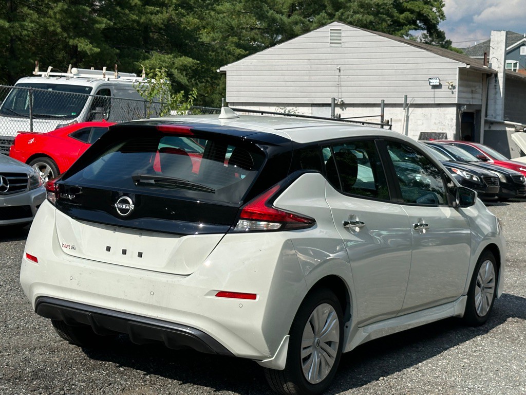 2024 Nissan Leaf Image 7