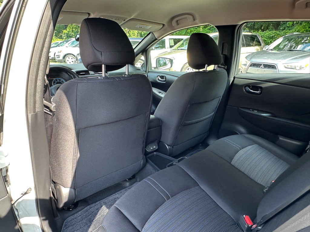 2024 Nissan Leaf Image 17