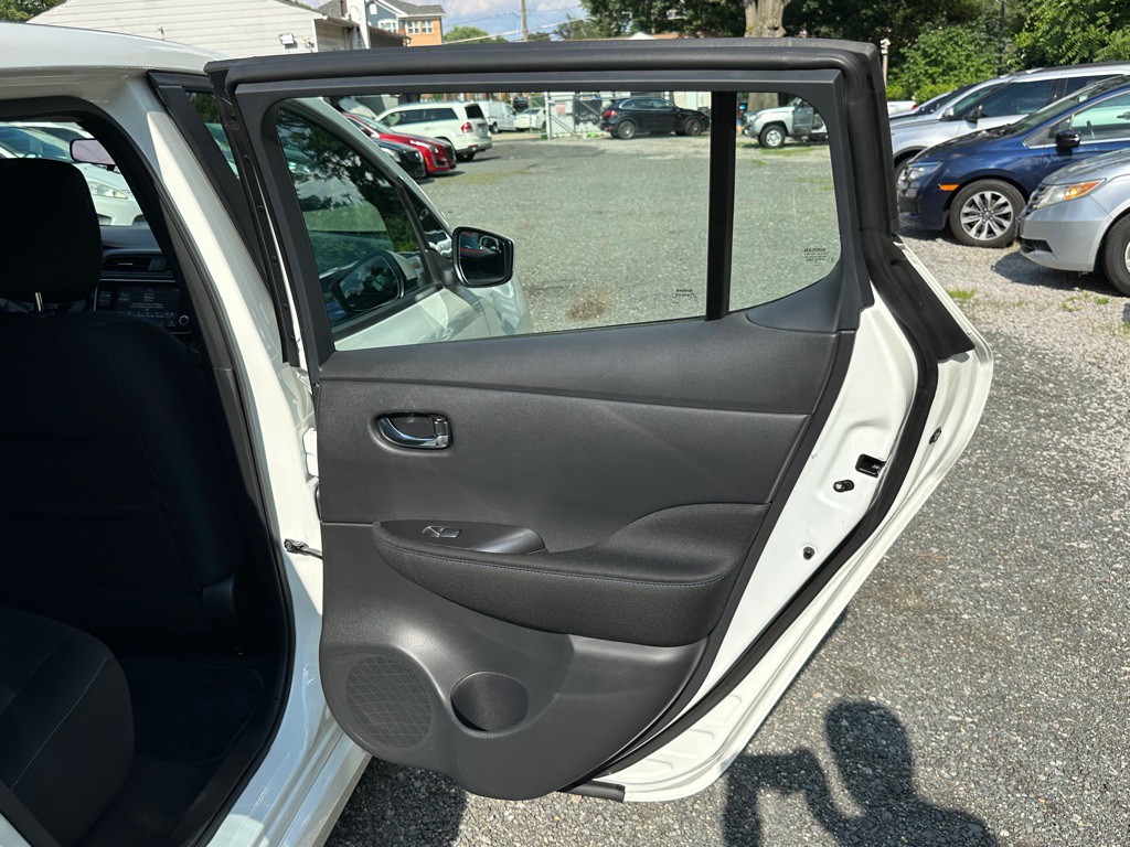2024 Nissan Leaf Image 28