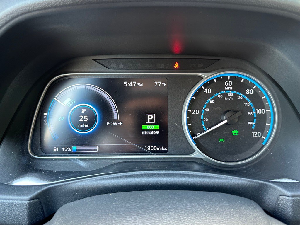 2024 Nissan Leaf Image 39