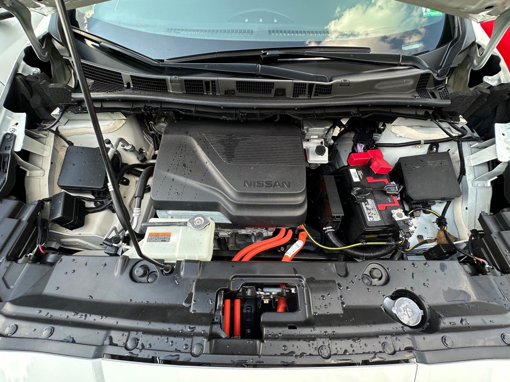 2024 Nissan Leaf Image 40