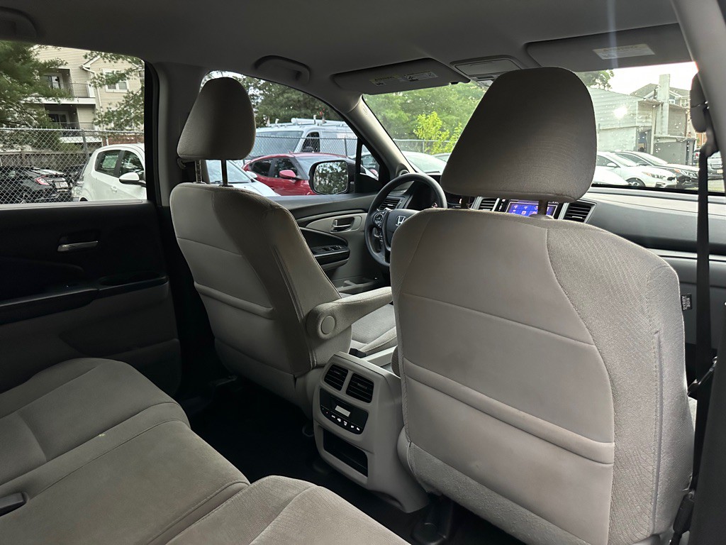 2016 Honda Pilot Image 25