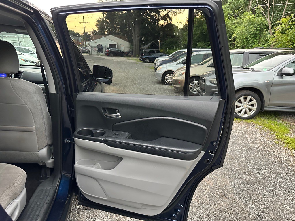 2016 Honda Pilot Image 32