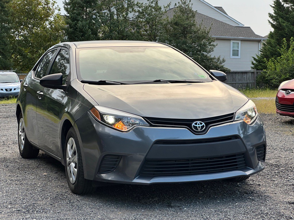2016 Toyota Corolla Image 1