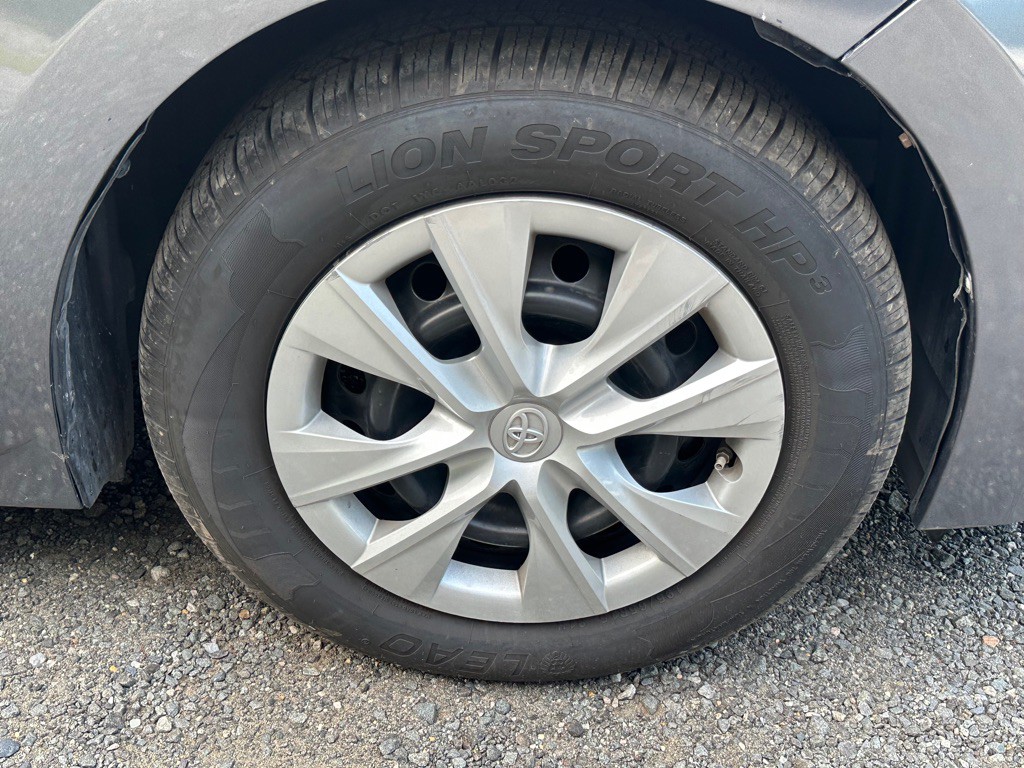 2016 Toyota Corolla Image 9