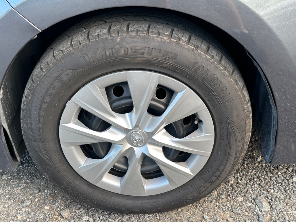 2016 Toyota Corolla Image 11