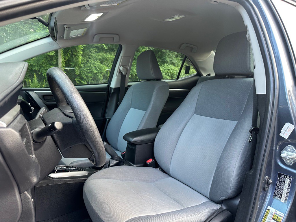 2016 Toyota Corolla Image 15