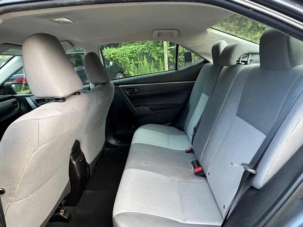 2016 Toyota Corolla Image 18