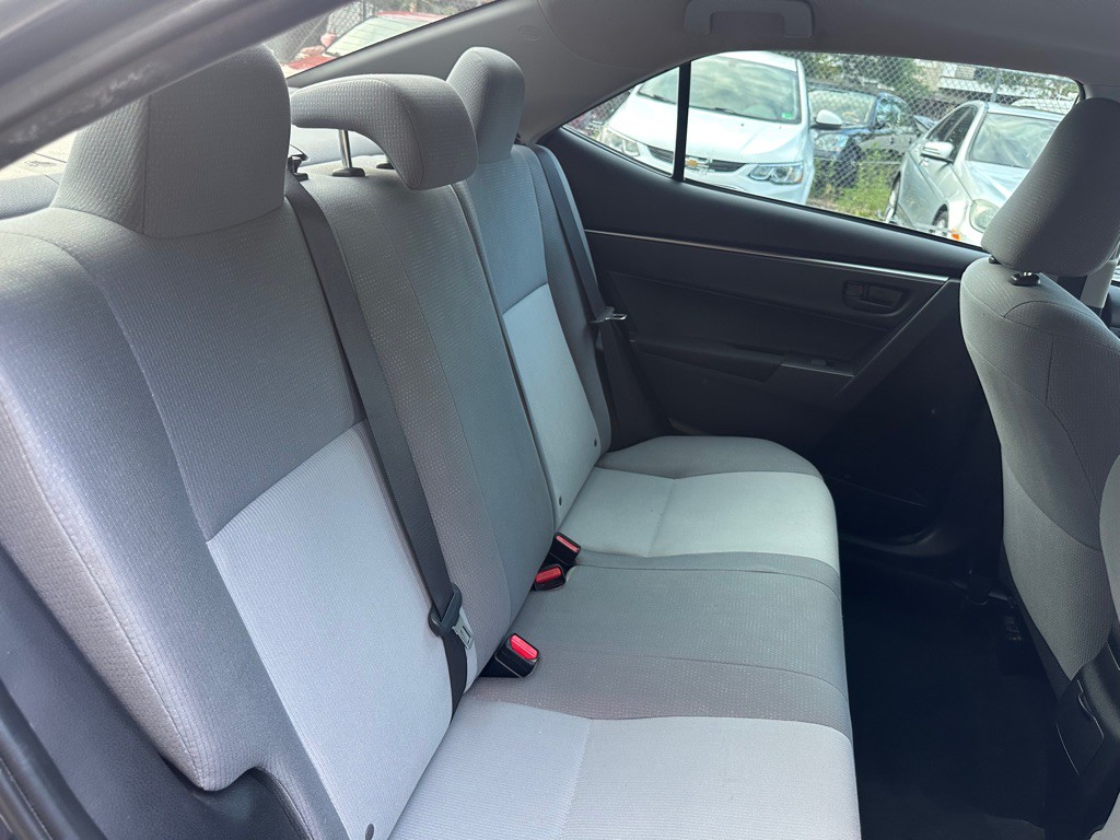 2016 Toyota Corolla Image 22
