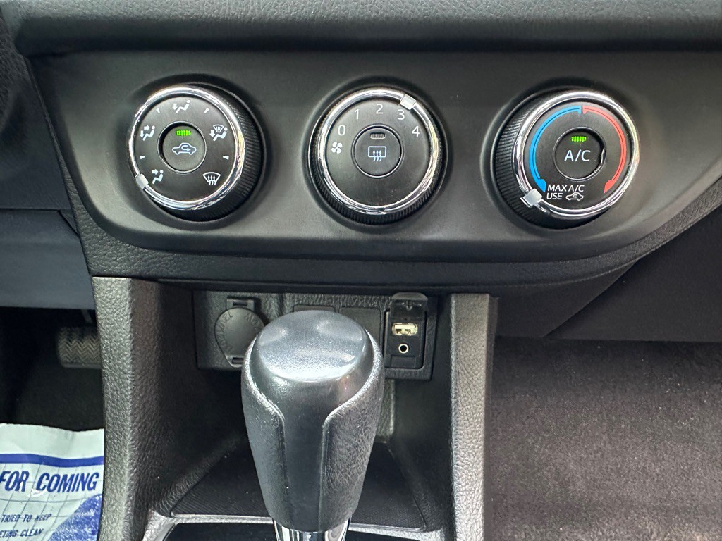 2016 Toyota Corolla Image 29
