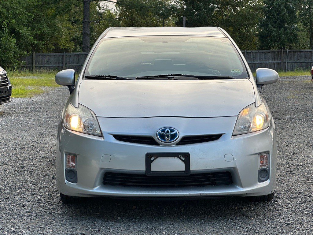 2010 Toyota Prius Image 2