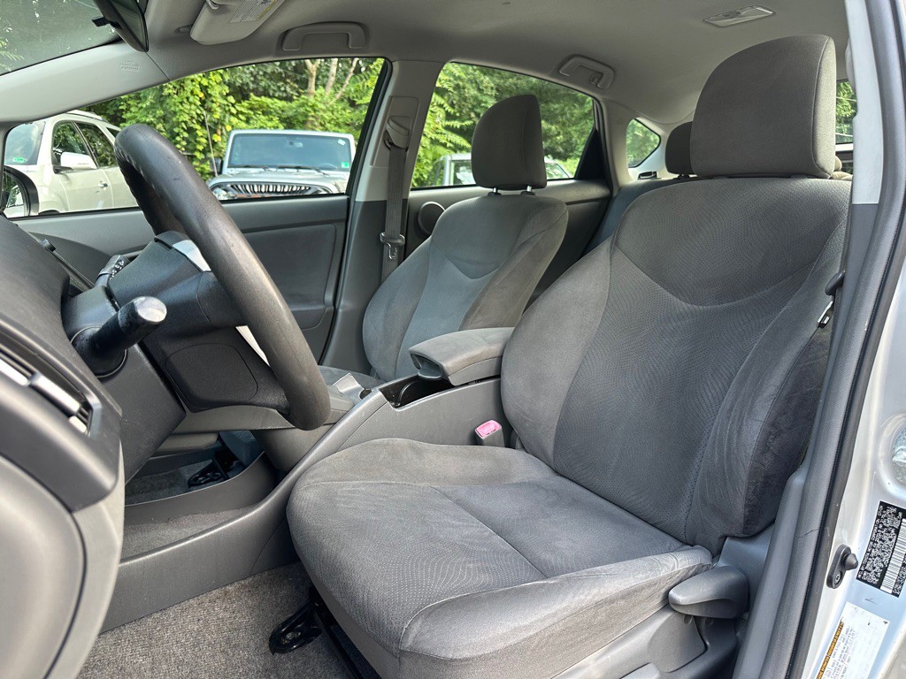 2010 Toyota Prius Image 12