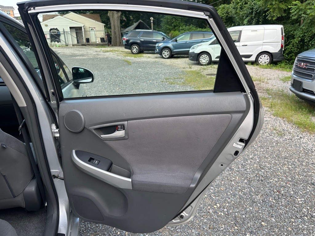 2010 Toyota Prius Image 23