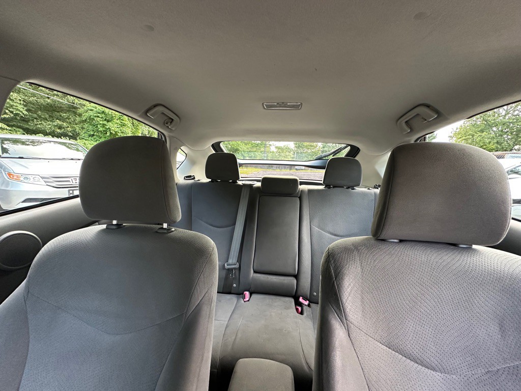 2010 Toyota Prius Image 34