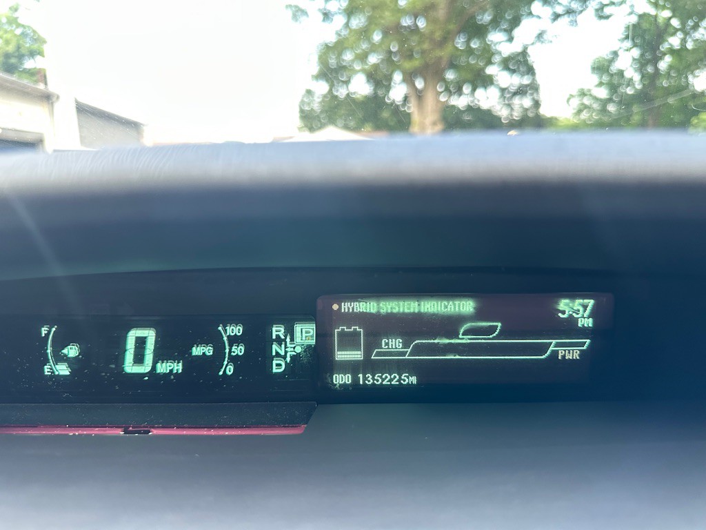 2010 Toyota Prius Image 35