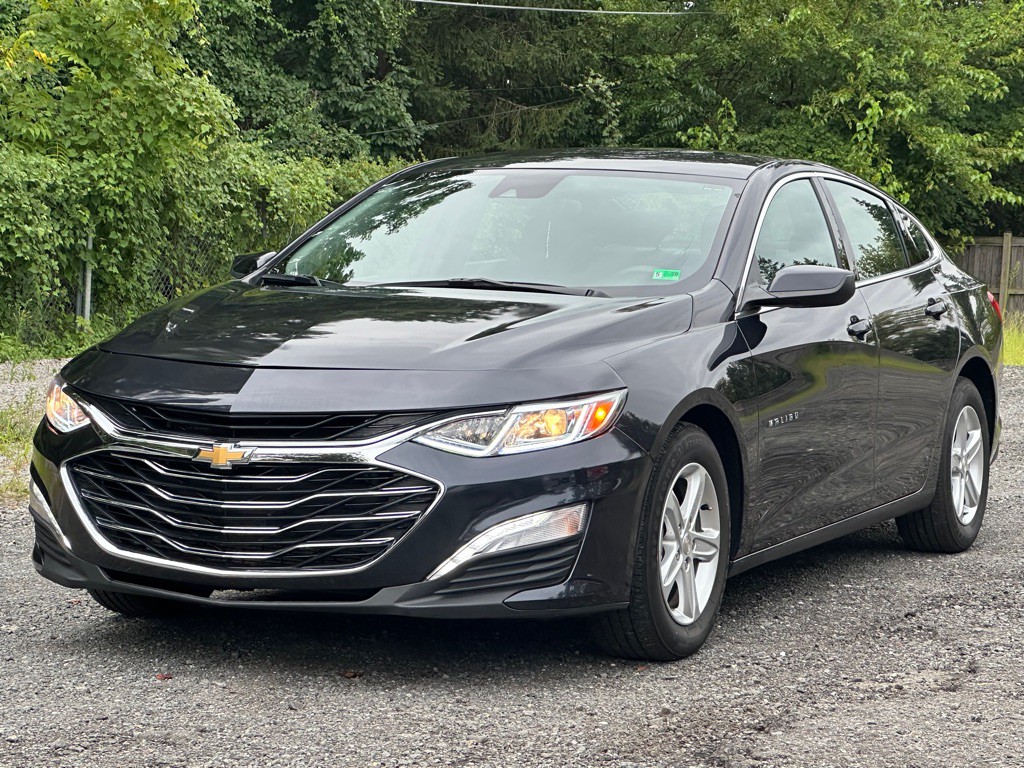 2023 Chevrolet Malibu Image 3