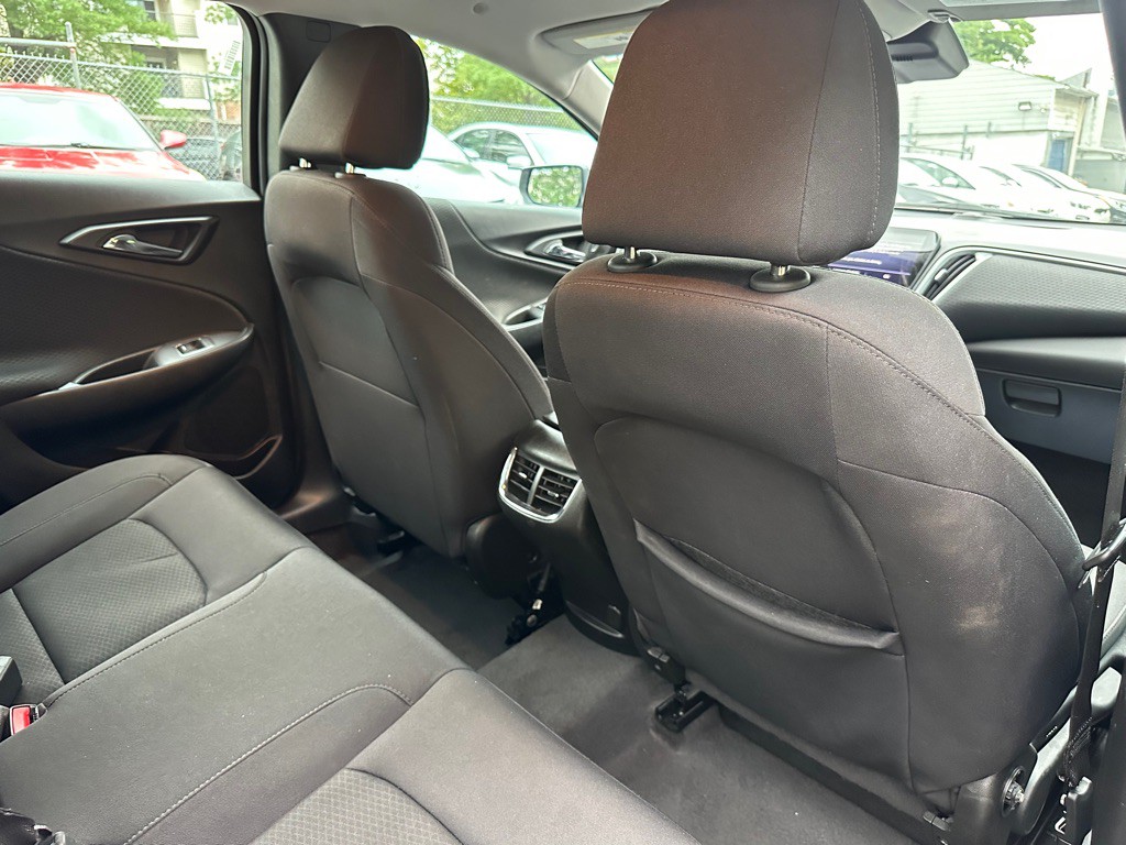 2023 Chevrolet Malibu Image 21