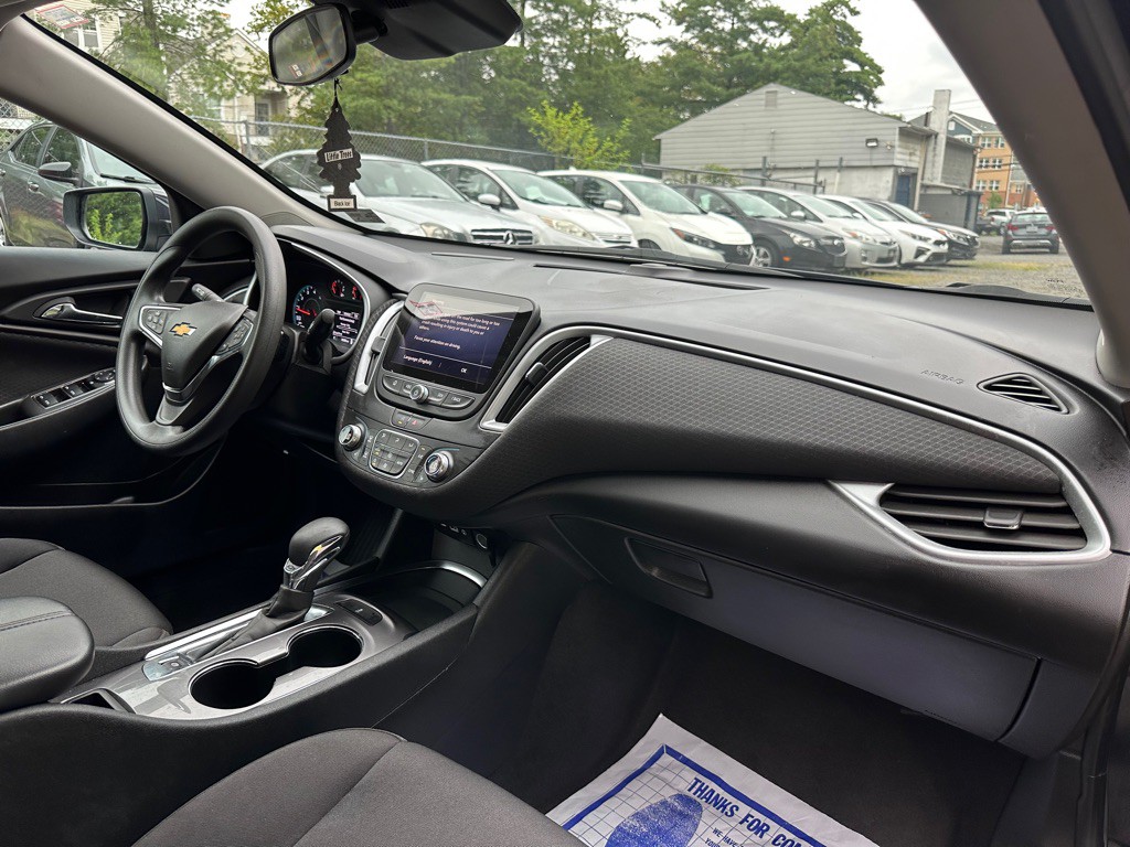 2023 Chevrolet Malibu Image 27