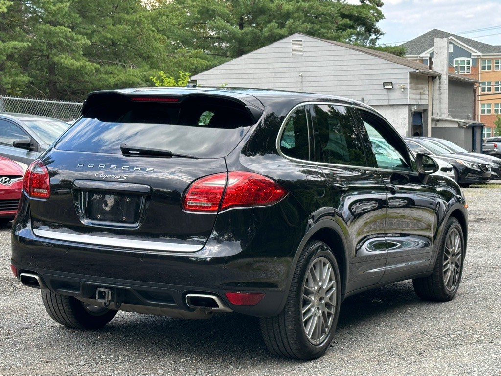 2011 Porsche Cayenne Image 7