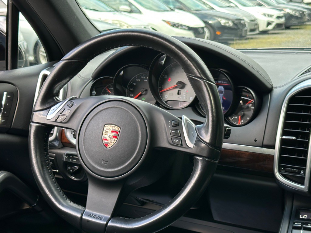 2011 Porsche Cayenne Image 27