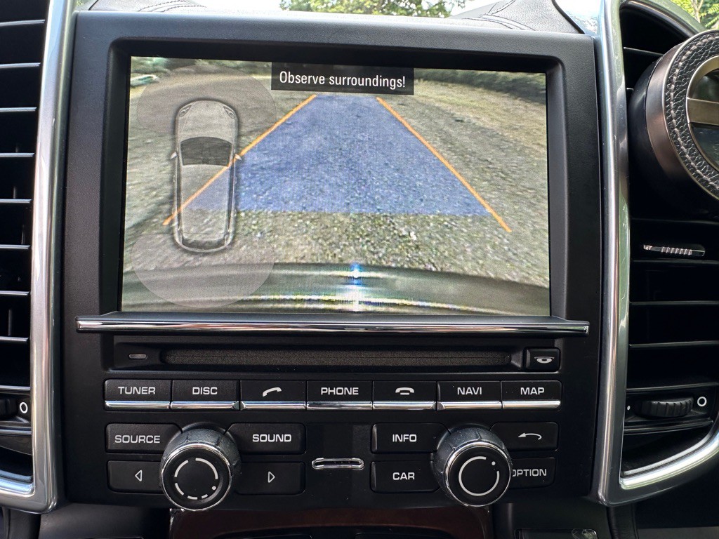 2011 Porsche Cayenne Image 35