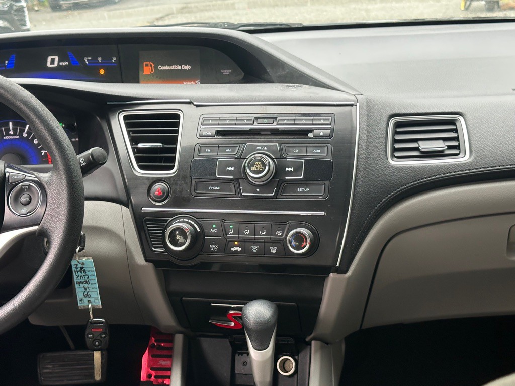2013 Honda Civic Image 25