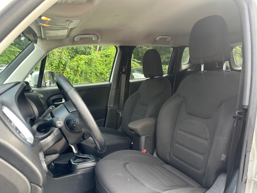 2020 Jeep Renegade Image 15