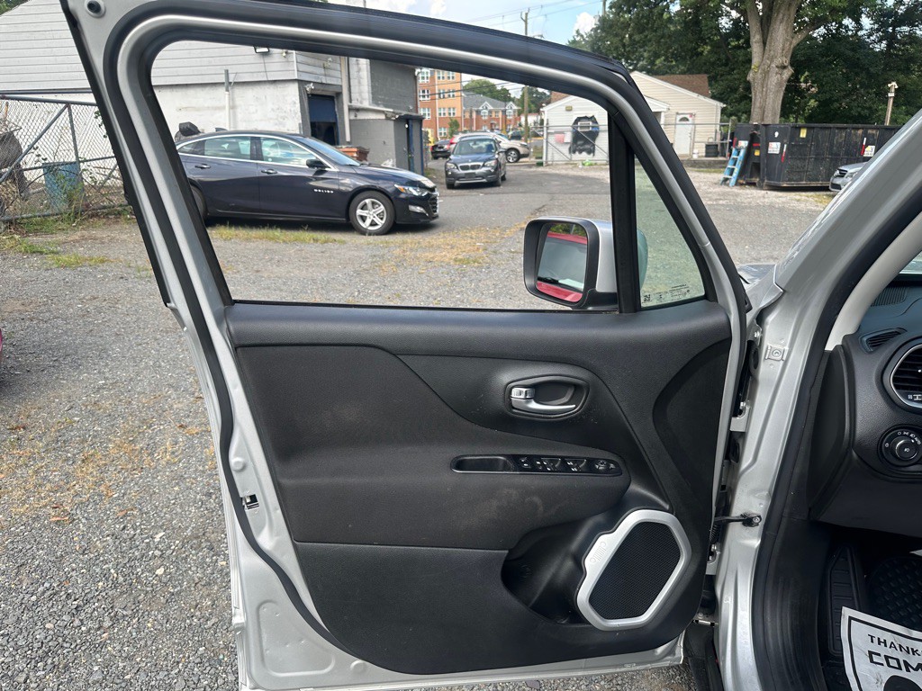 2020 Jeep Renegade Image 16