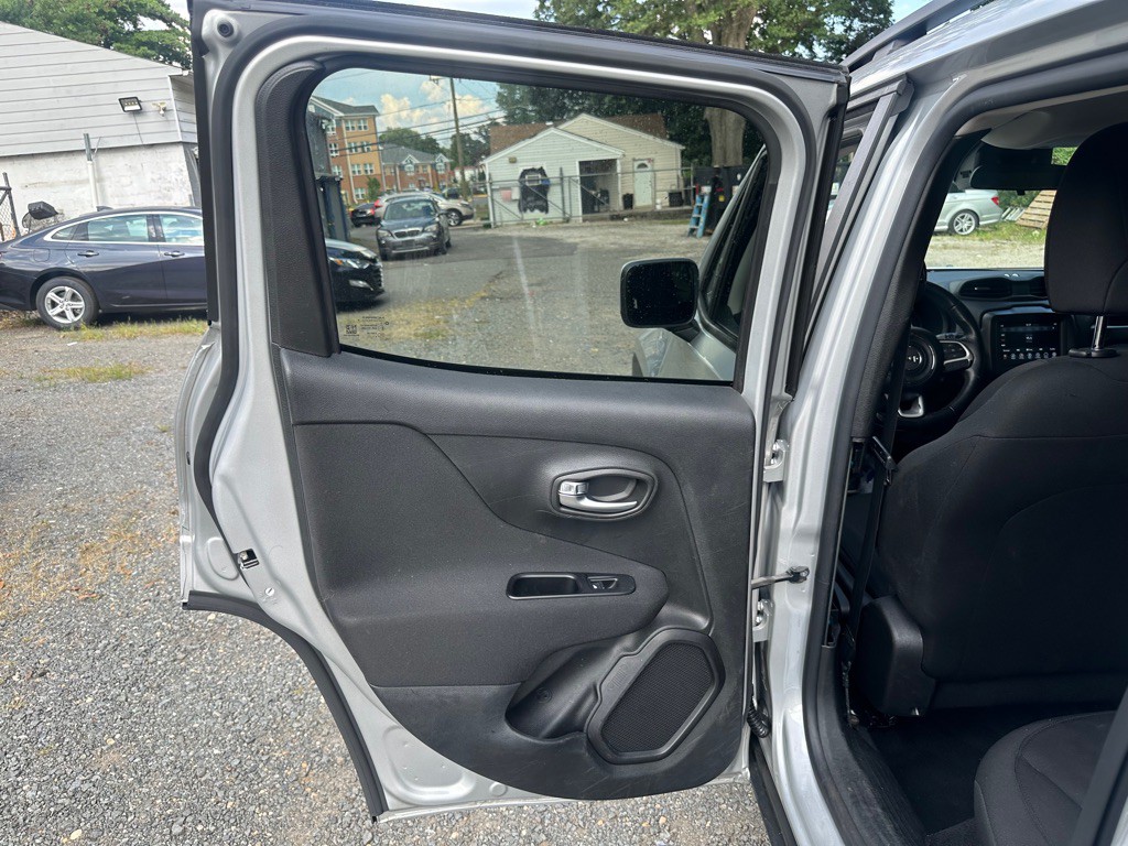 2020 Jeep Renegade Image 19