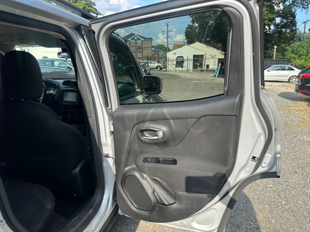 2020 Jeep Renegade Image 25