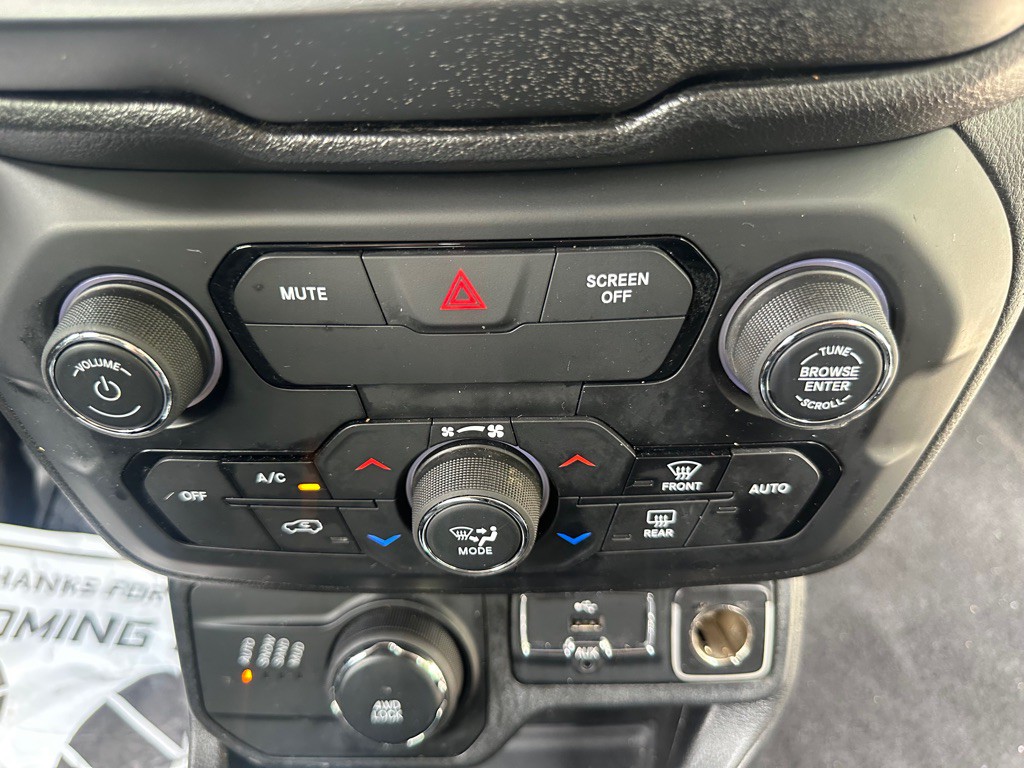 2020 Jeep Renegade Image 29