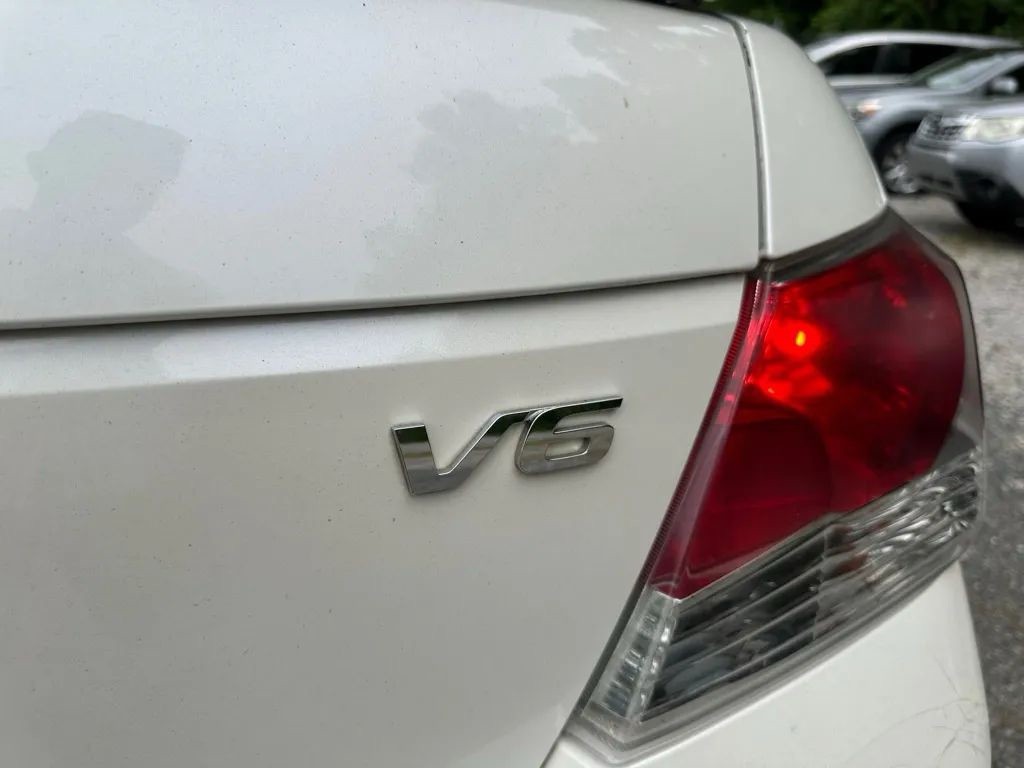 2009 Honda Accord Image 8